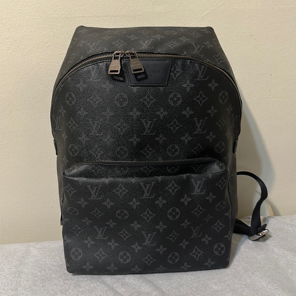 Louis Vuitton discovery backpack